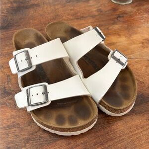 Stylish Womens white Birks, Sandals with Buckle Straps